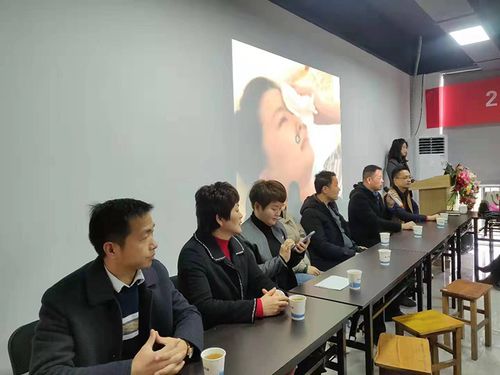 徽大姐集團攜手穎上縣聚點職校，母嬰護理專業開班助力阜陽家政服務升級