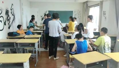忽悠70名小學生進行‘小升初’考試，阜陽一無證培訓機構被查封